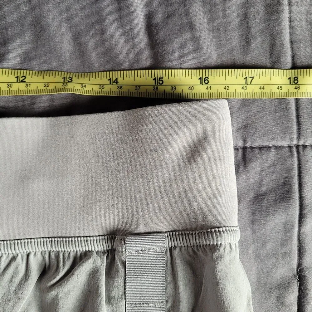 Lululemon Womens 12 Gray Cargo Multi Pocket HR Hiking High Rise Skort Lined Euc